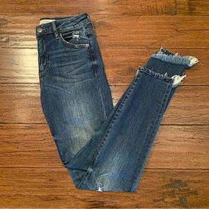 Hidden Jeans with Frayed Slanted Hemline on Back Side